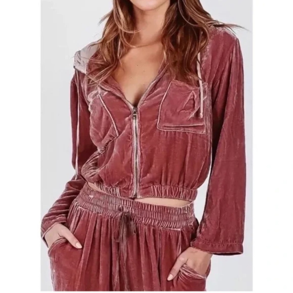 Young Fabulous & Broke Fritzy‎ Velvet Cropped Jacket J12